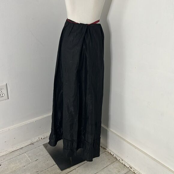 Sold - Picture 3 of 5